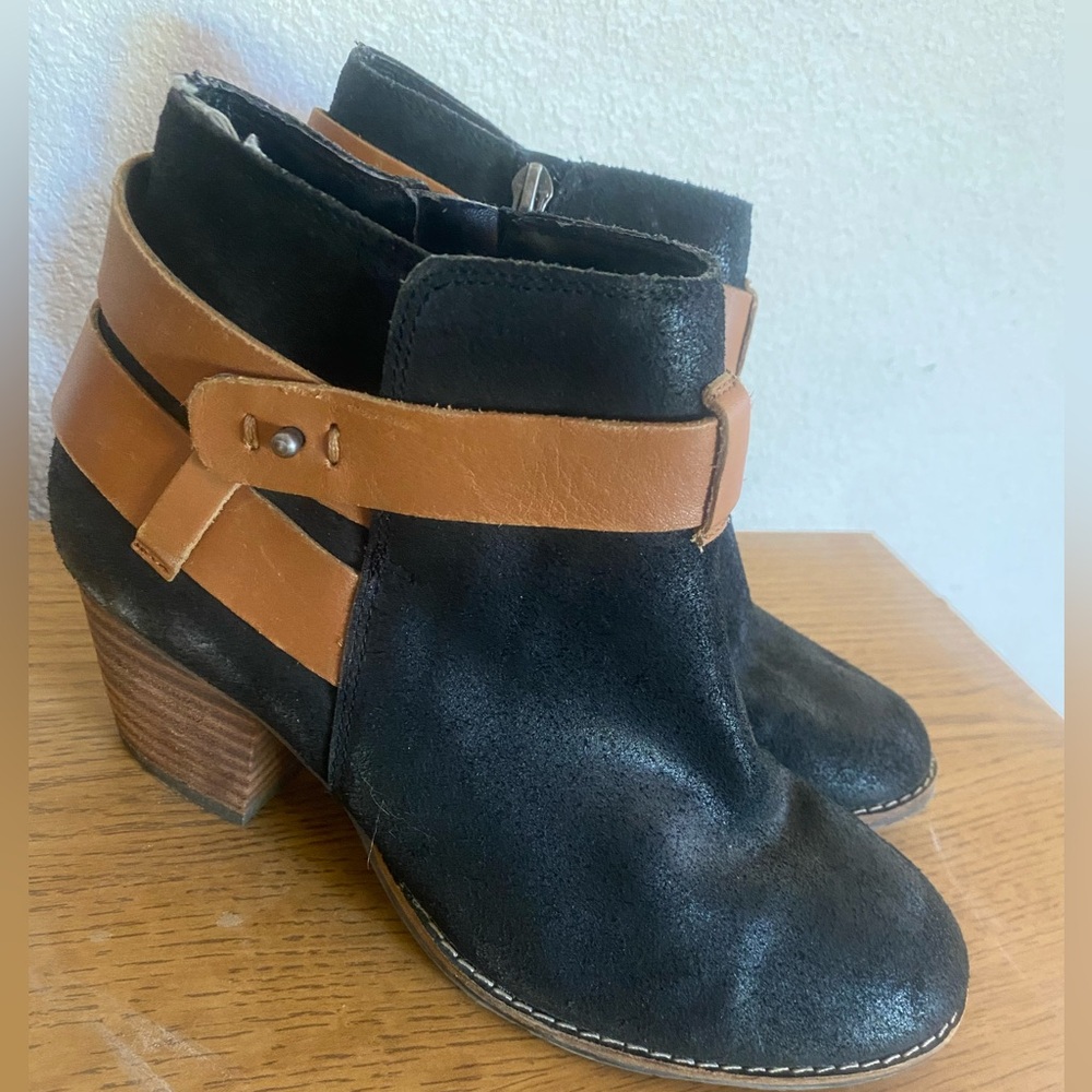Dolce Vita Jaxen Black and brown Bootie